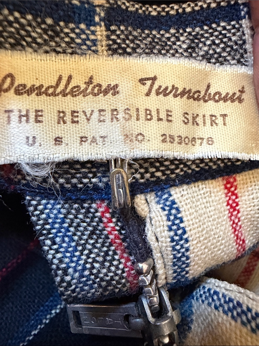 Pendleton Vintage 100% Virgin Wool Reversible Plaid Pleated Midi Skirt Size 4 - Picture 6 of 6